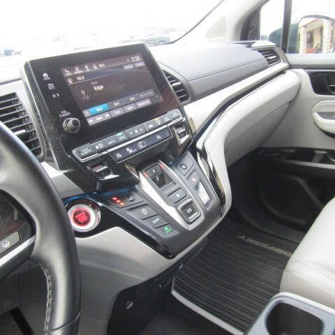 Used 2022 Honda Odyssey Touring image 11