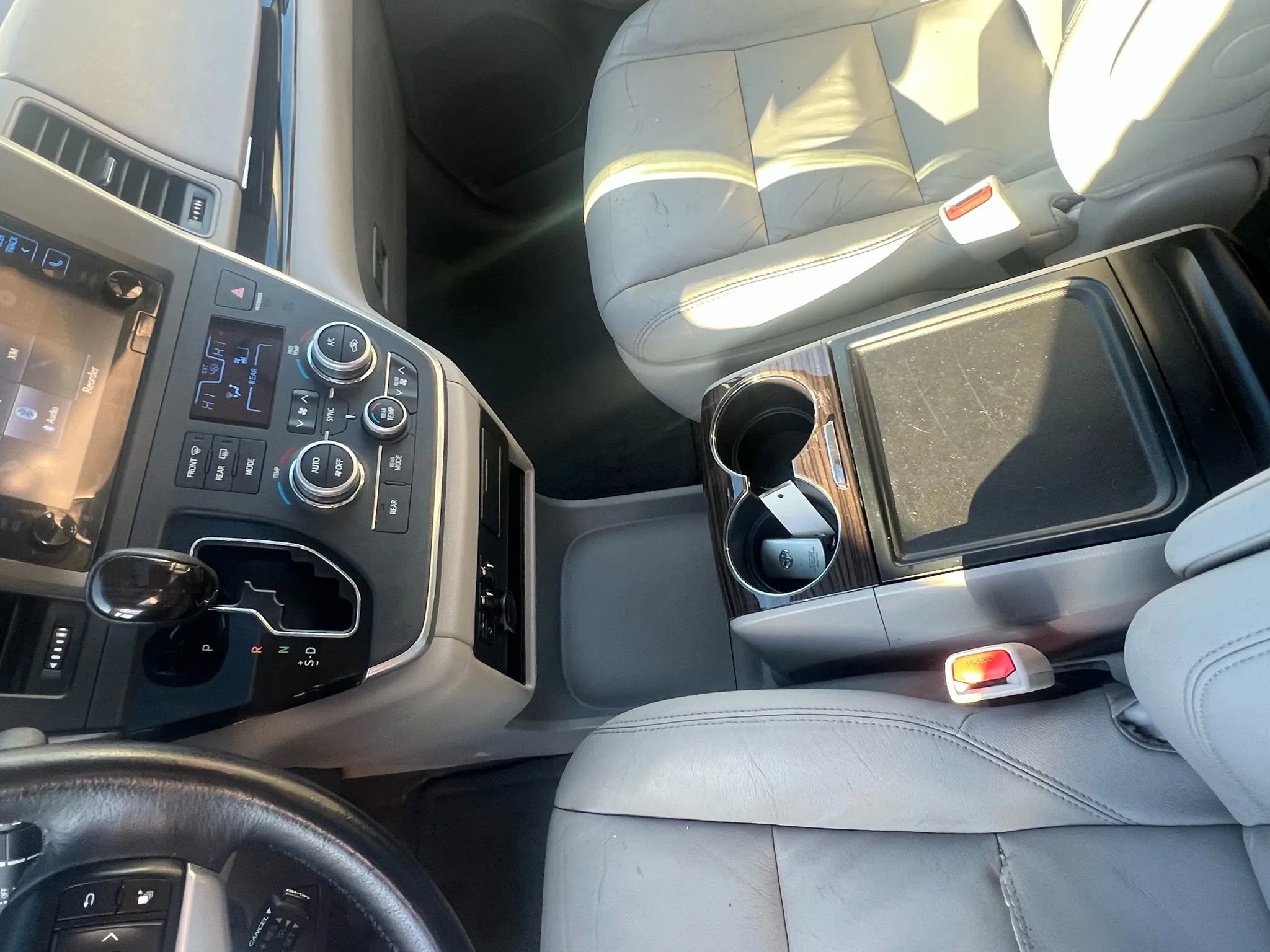 Used 2016 Toyota Sienna XLE w/ XLE Navigation Package AWD/4WD image 26