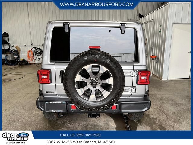 Used 2019 Jeep Wrangler Unlimited Sahara w/ Advanced Safety Group AWD/4WD image 3