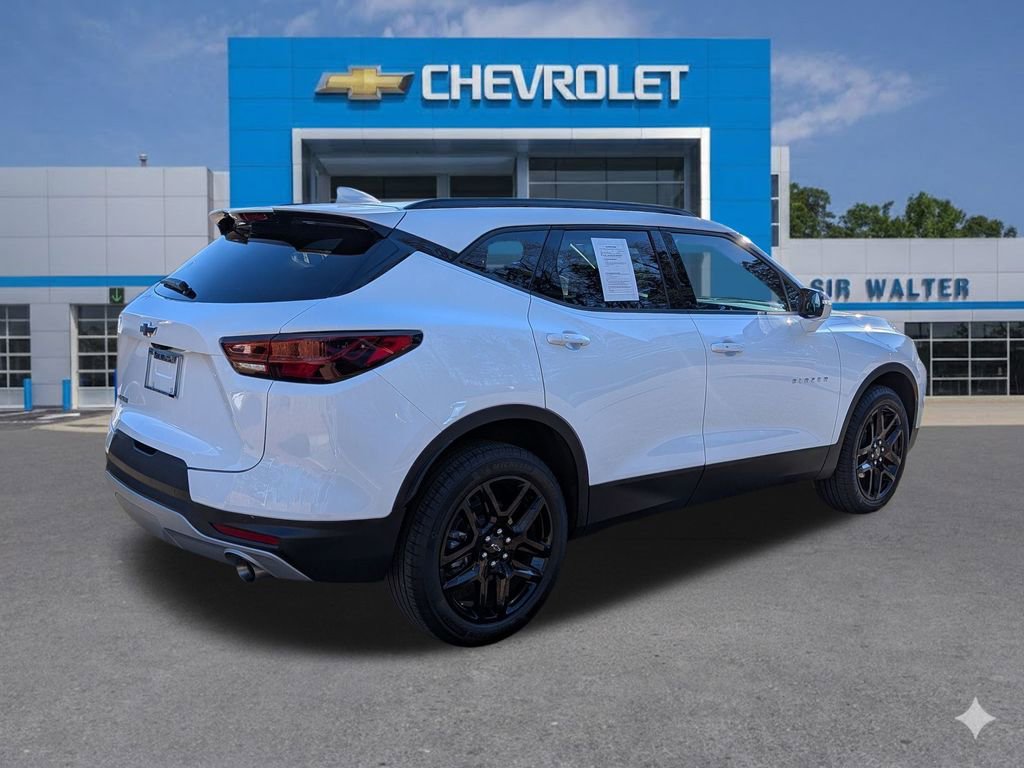 Used 2025 Chevrolet Blazer LT w/ Sound & Technology Package image 5