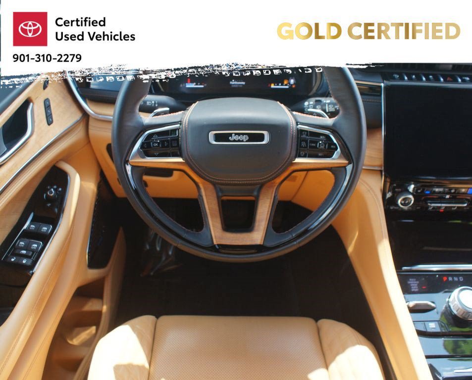 Used 2023 Jeep Grand Cherokee L Summit AWD/4WD image 5