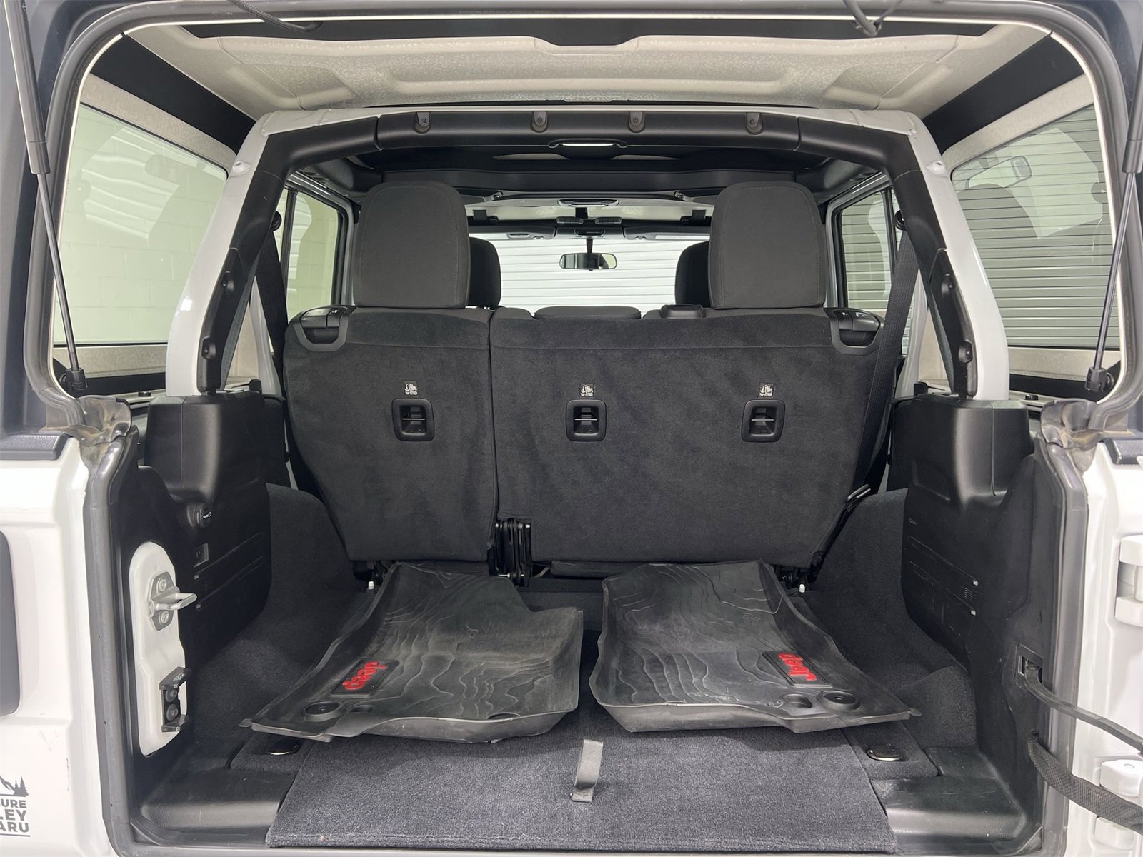 Used 2021 Jeep Wrangler Unlimited Rubicon w/ Cold Weather Group image 22