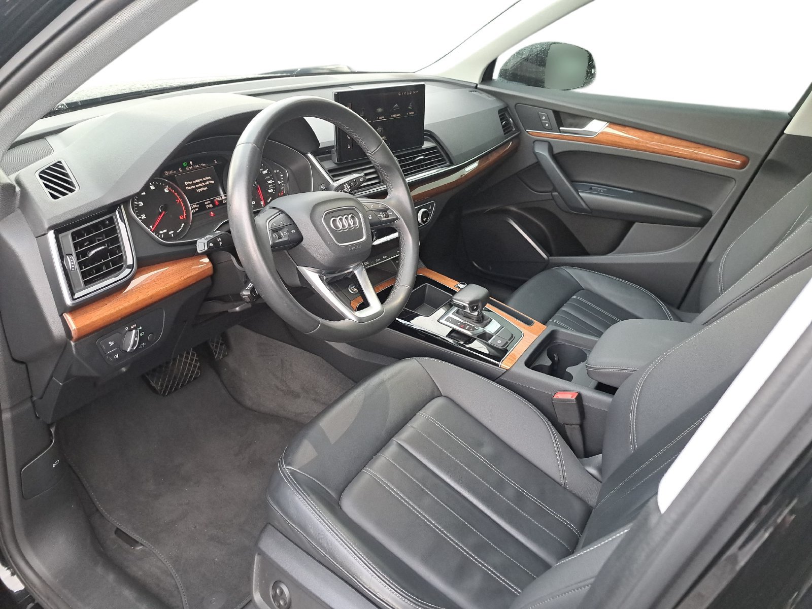 Used 2023 Audi Q5 2.0T Premium AWD/4WD image 9