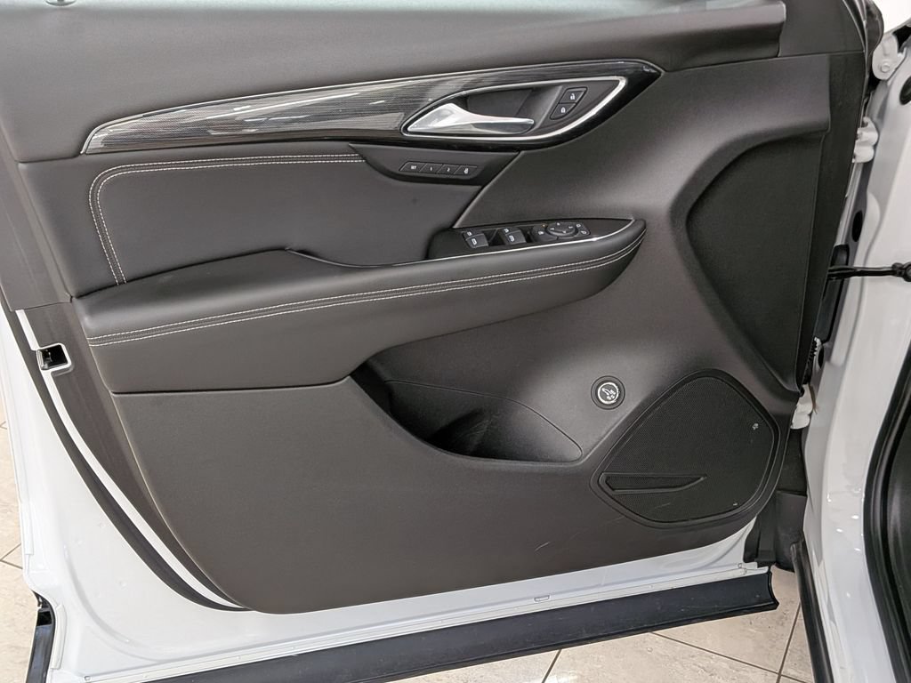 Used 2023 Buick Envision Essence w/ Sport Touring Package FWD image 15