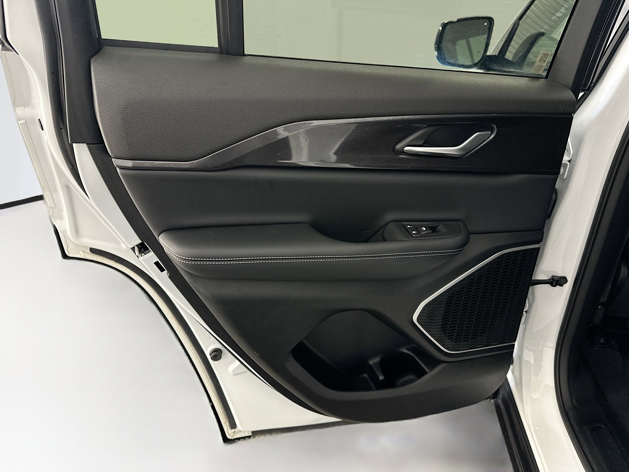 Used 2022 Jeep Grand Cherokee Altitude image 26