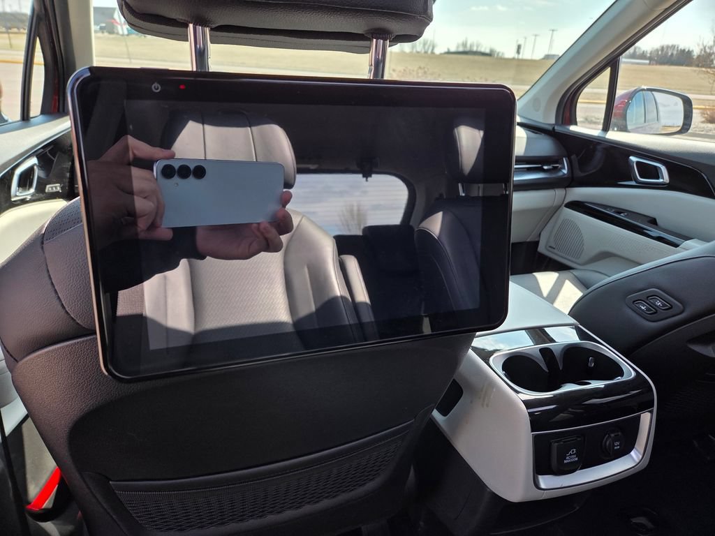Used 2024 Kia Carnival SX Prestige FWD image 57