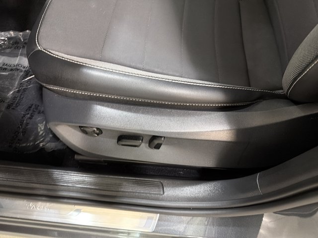 Certified 2022 Volkswagen Taos SE AWD/4WD image 17