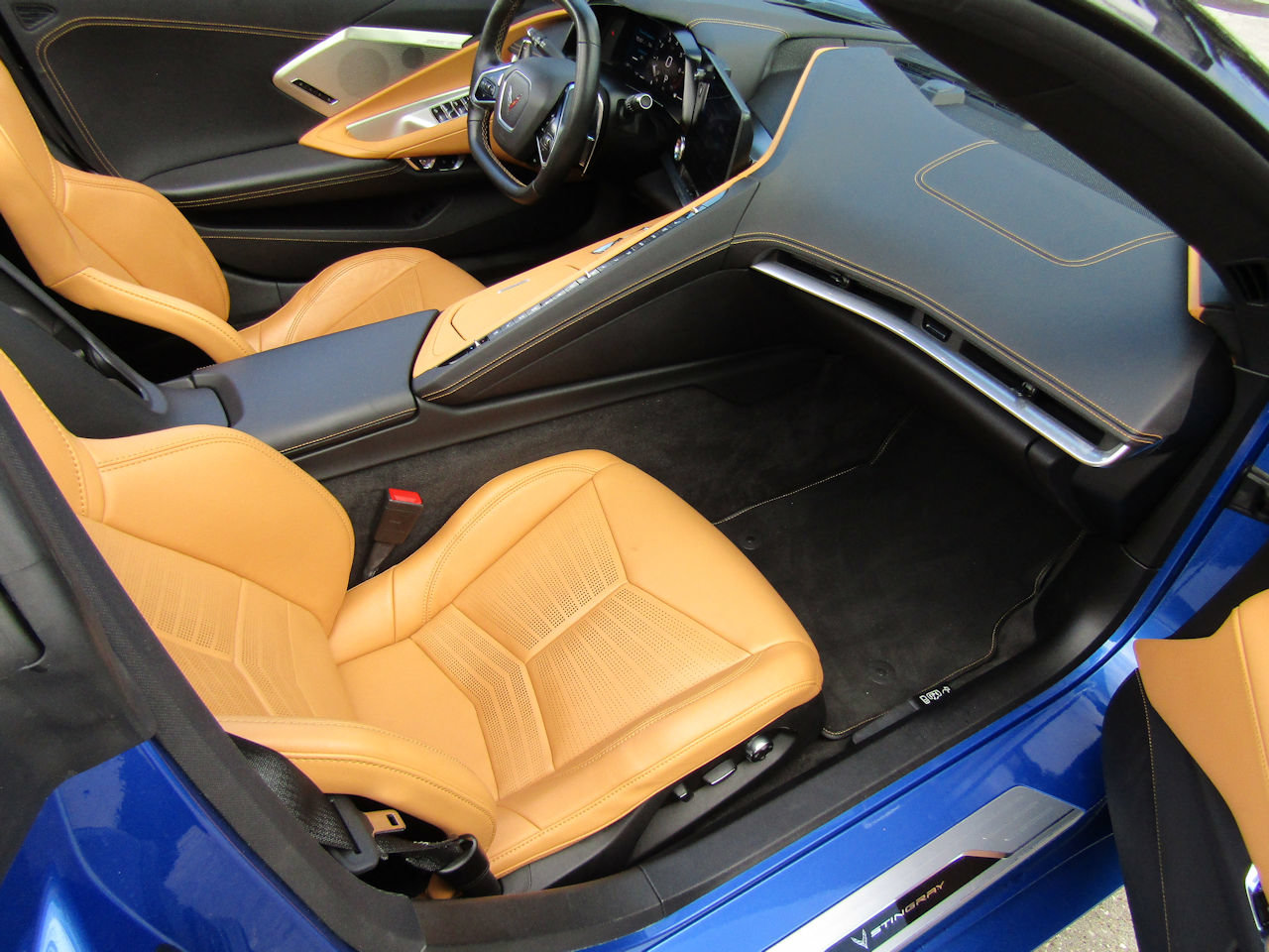 Used 2023 Chevrolet Corvette Stingray Preferred Conv w/ Z51 Performance Package RWD image 13