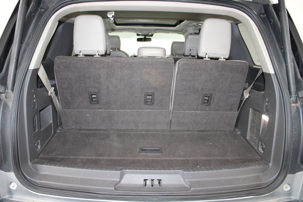Used 2020 Ford Expedition Limited w/ Equipment Group 302A AWD/4WD image 14