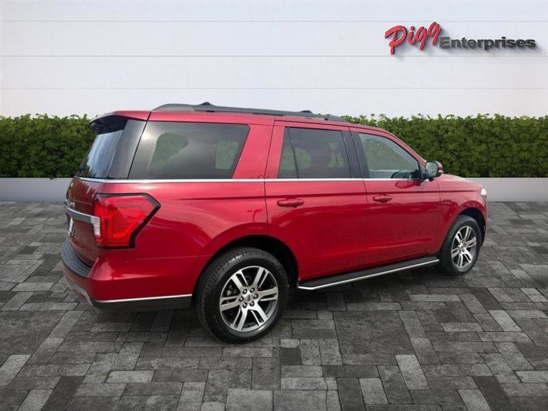 Used 2022 Ford Expedition XLT AWD/4WD image 11