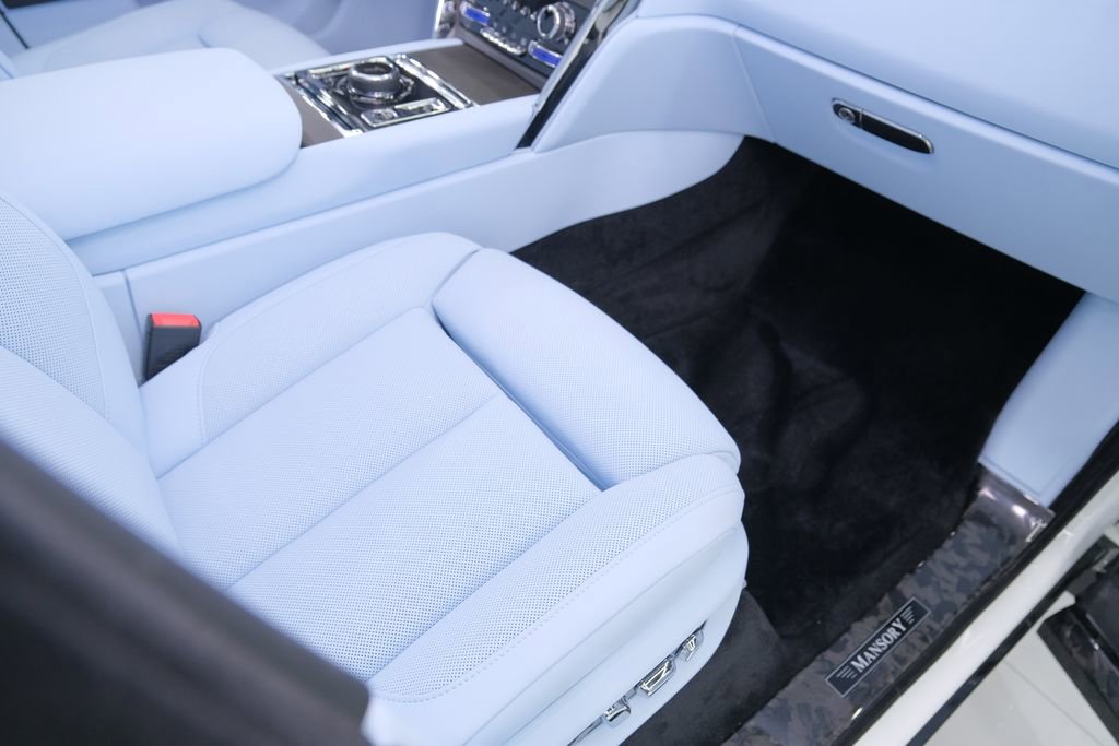 Used 2026 Rolls-Royce Cullinan AWD/4WD image 46