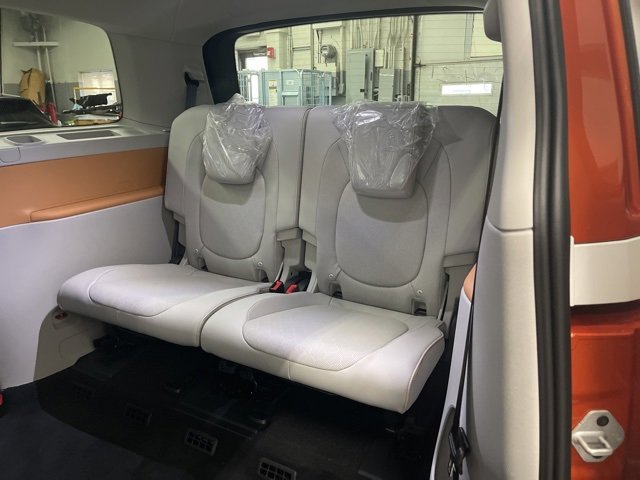 New 2025 Volkswagen ID. Buzz 1st Edition image 23