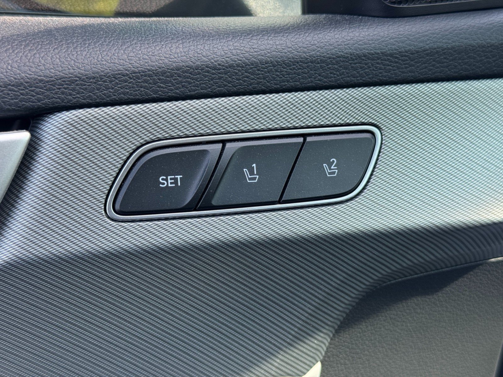 Used 2025 Hyundai Palisade SEL FWD image 15
