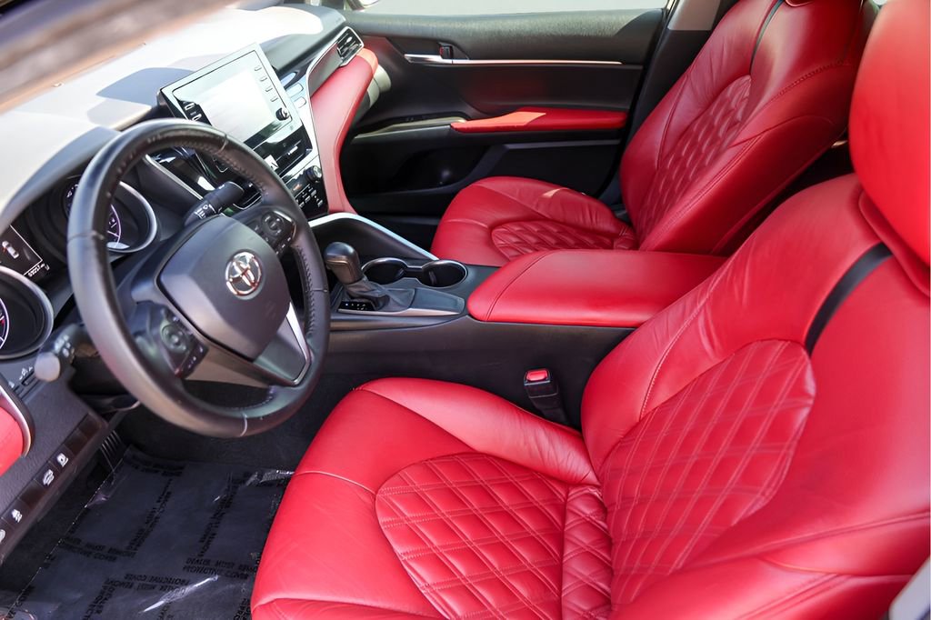 Used 2021 Toyota Camry SE FWD image 12