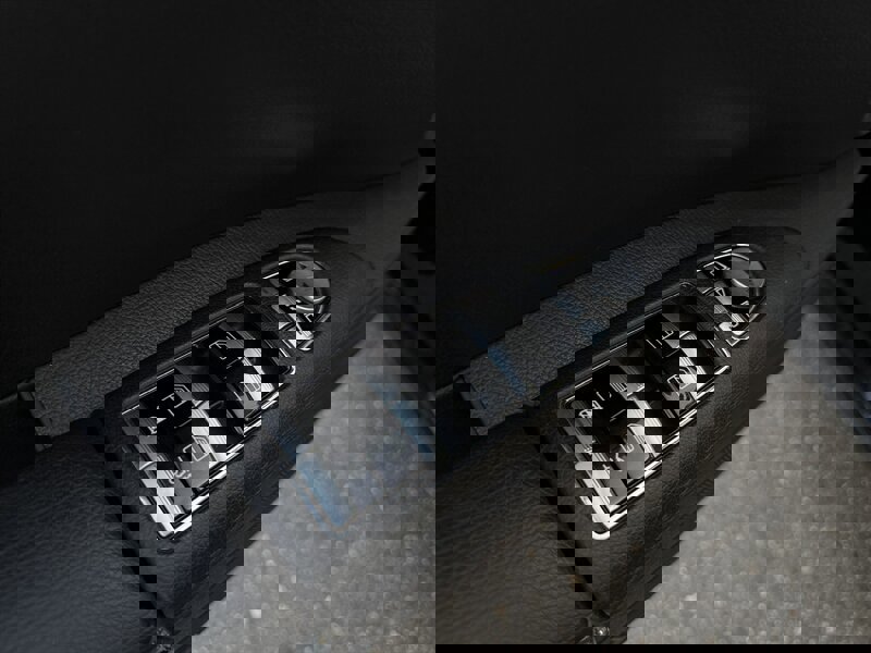 Used 2013 Mercedes-Benz S 550 image 32