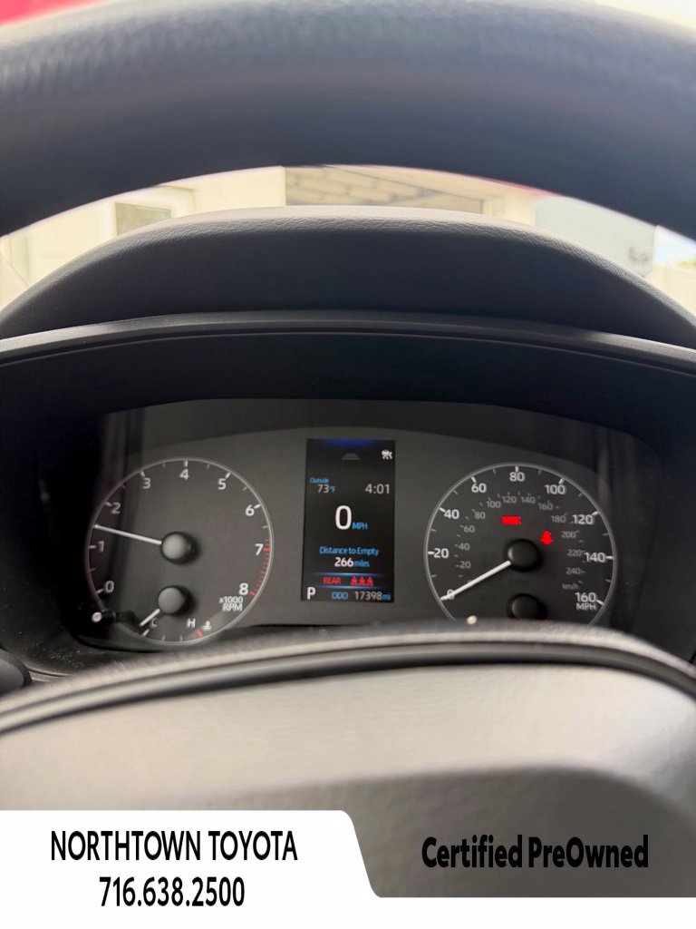 Used 2023 Toyota Corolla LE FWD image 22