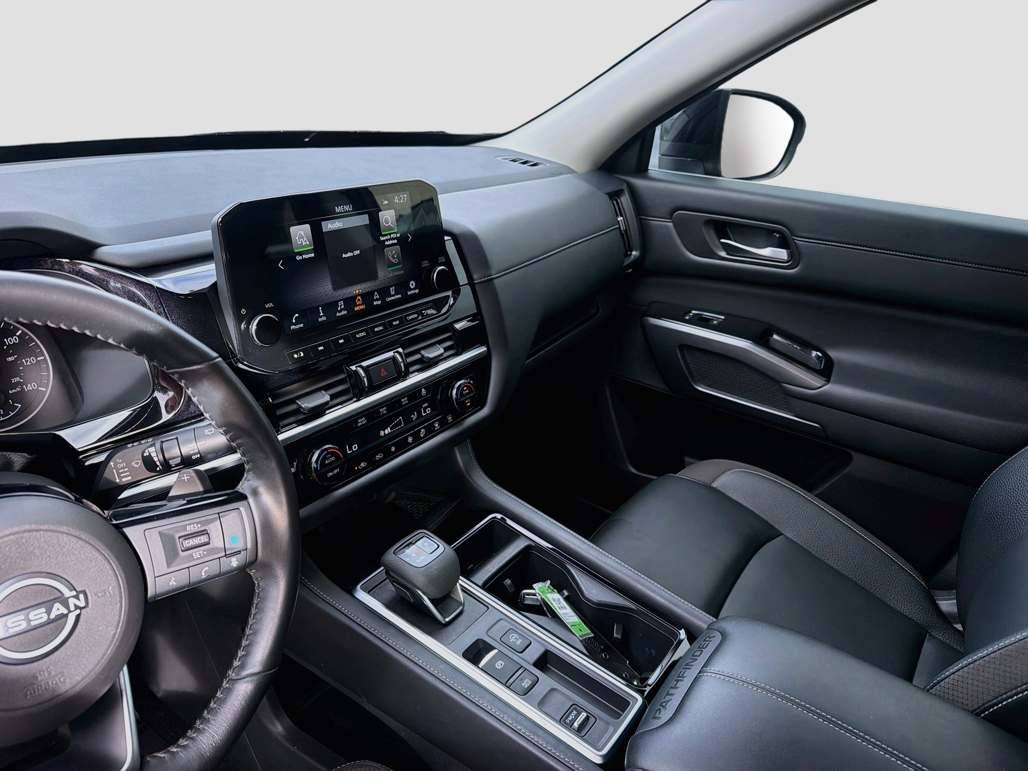 Used 2024 Nissan Pathfinder SL FWD image 19