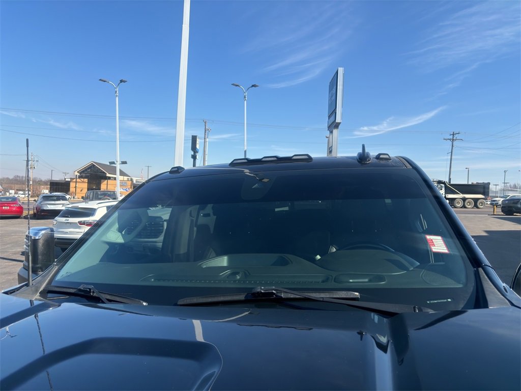 Used 2022 GMC Sierra 3500 Denali image 22