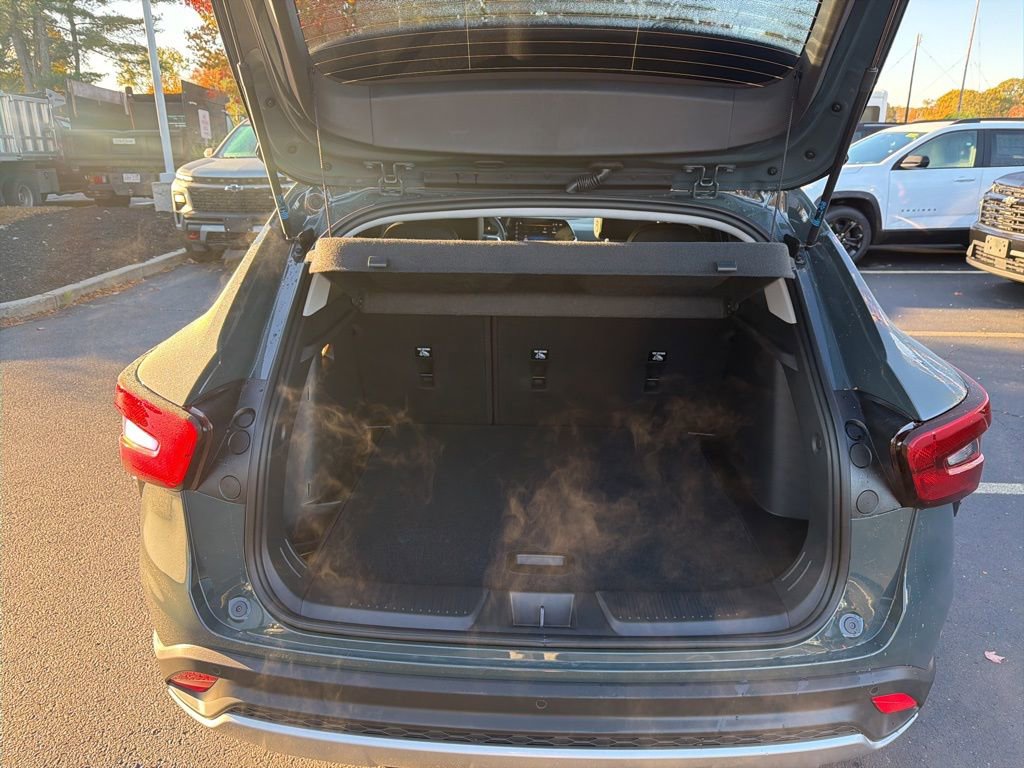 New 2026 Chevrolet Trax LT w/ Driver Confidence Package image 37