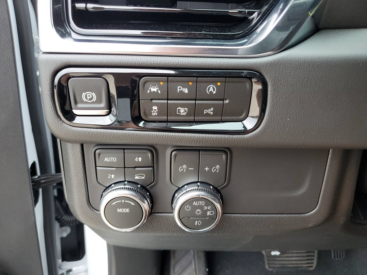 New 2026 GMC Yukon XL Denali w/ Sun & Power Step Package AWD/4WD image 29