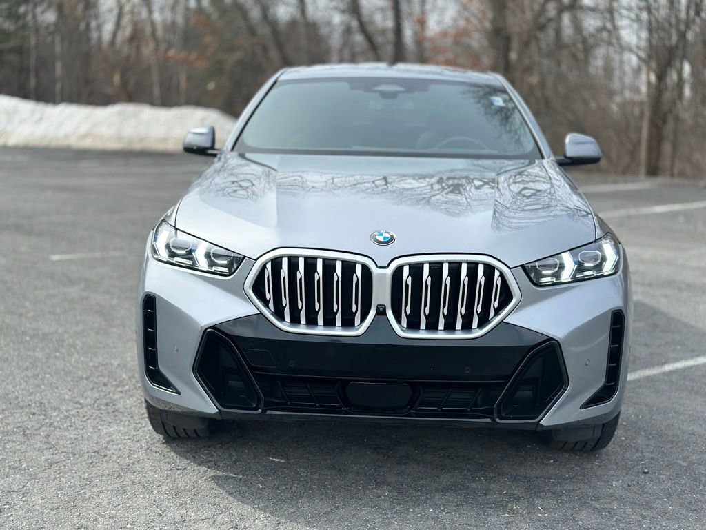 Certified 2025 BMW X6 xDrive40i image 10