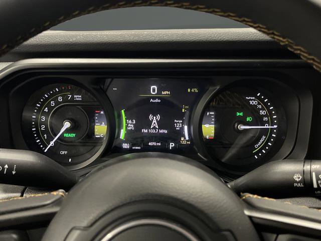 Used 2024 Jeep Wrangler Unlimited image 15