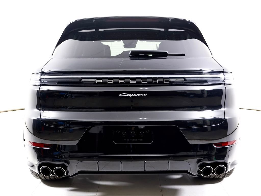 New 2026 Porsche Cayenne image 32