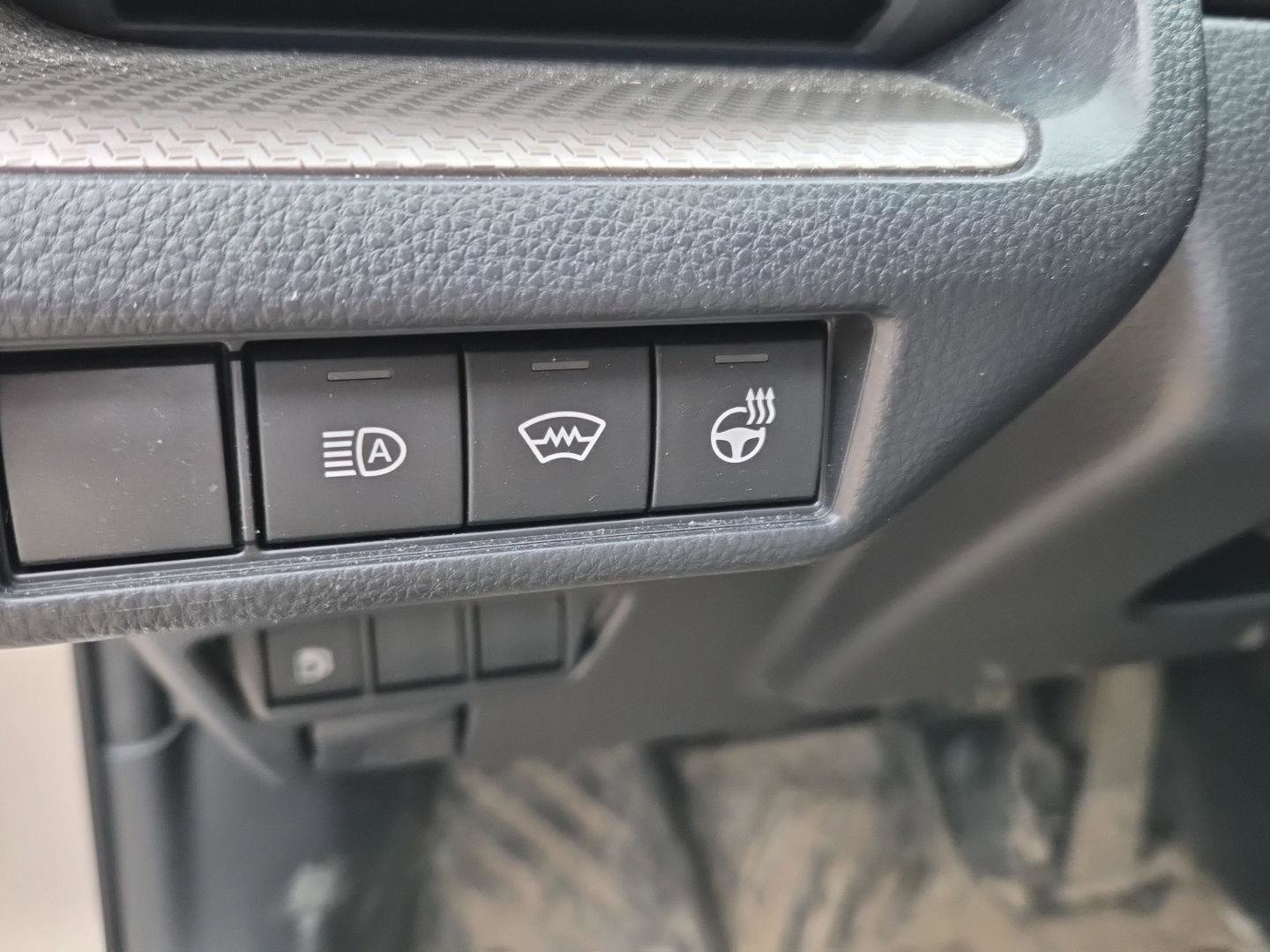 Used 2026 Toyota Prius XLE image 19