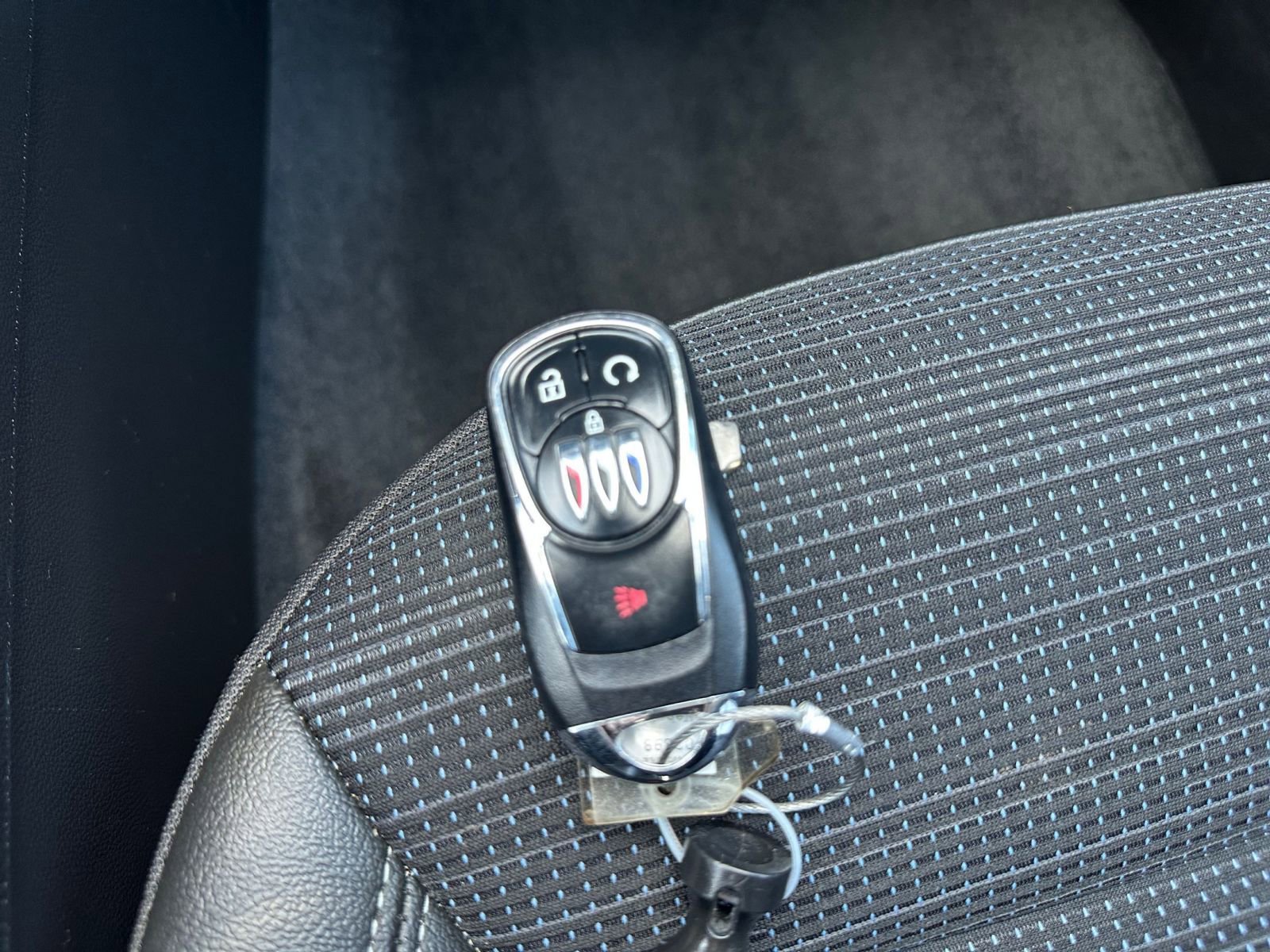 Used 2025 Buick Envista Preferred image 21