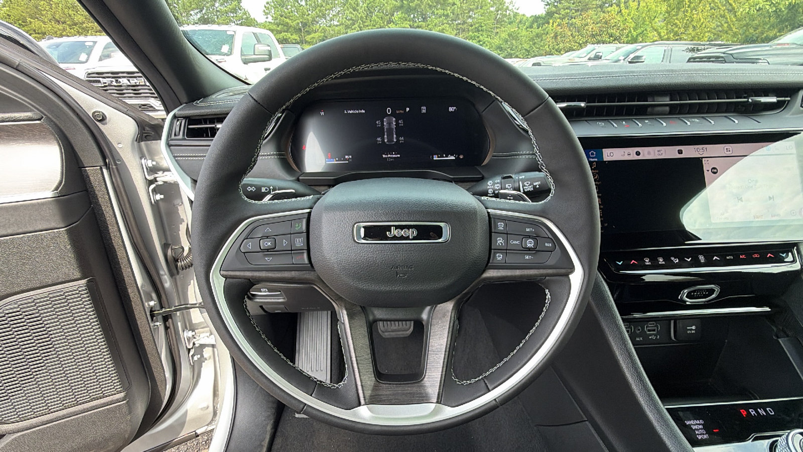 New 2026 Jeep Grand Cherokee Limited w/ Limited Altitude Package AWD/4WD image 23