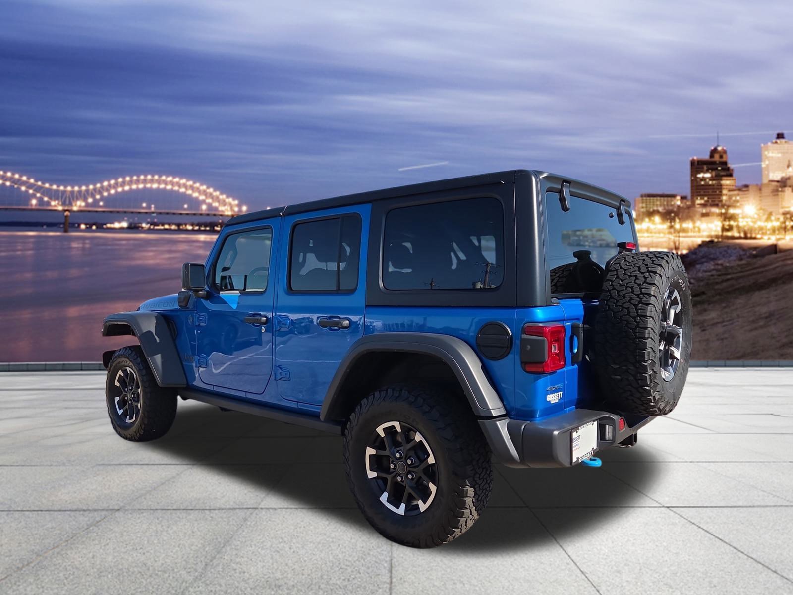 Used 2024 Jeep Wrangler Unlimited Rubicon 4xe image 3