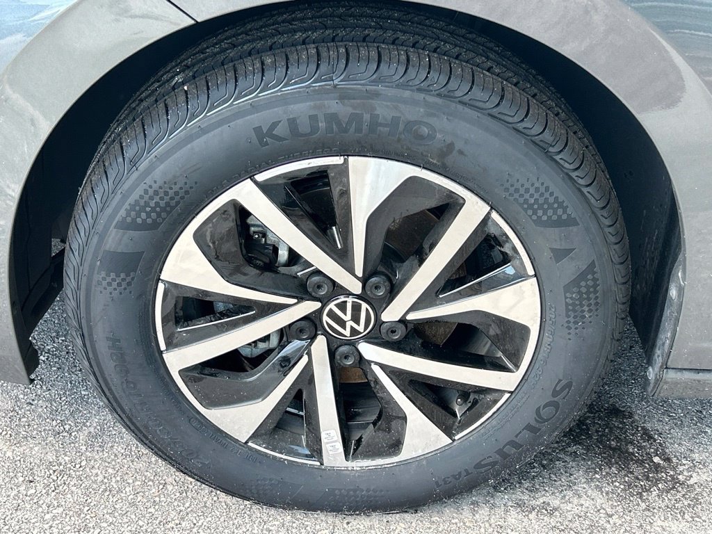 Certified 2024 Volkswagen Jetta S FWD image 46