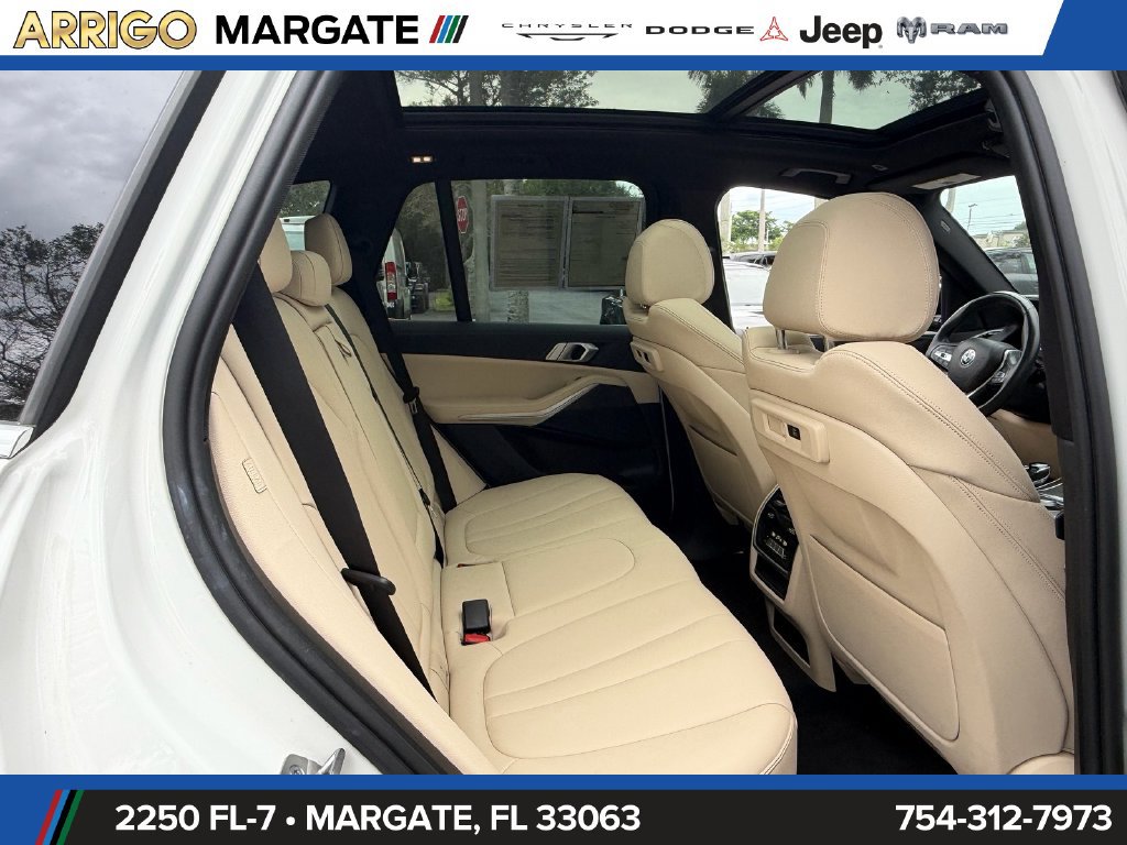 Used 2022 BMW X5 sDrive40i w/ Premium Package RWD image 16