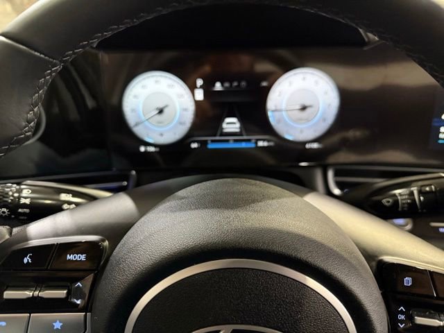 New 2025 Hyundai Elantra Limited image 19