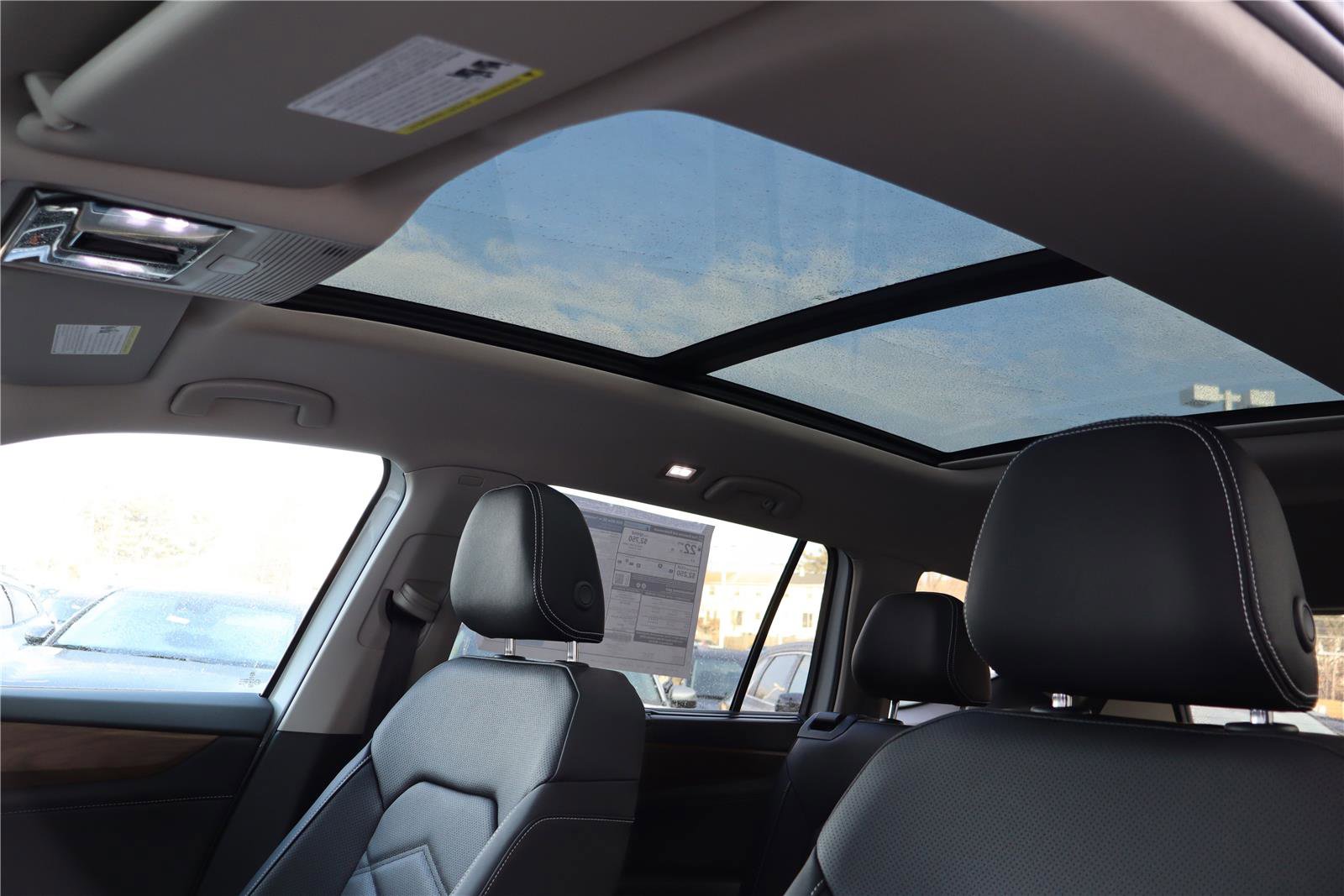 New 2026 Volkswagen Atlas SE image 22