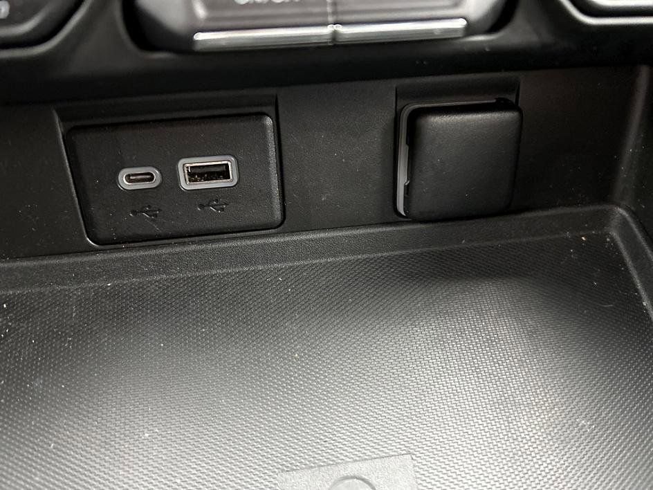 Used 2022 Chevrolet Tahoe RST w/ Luxury Package image 24