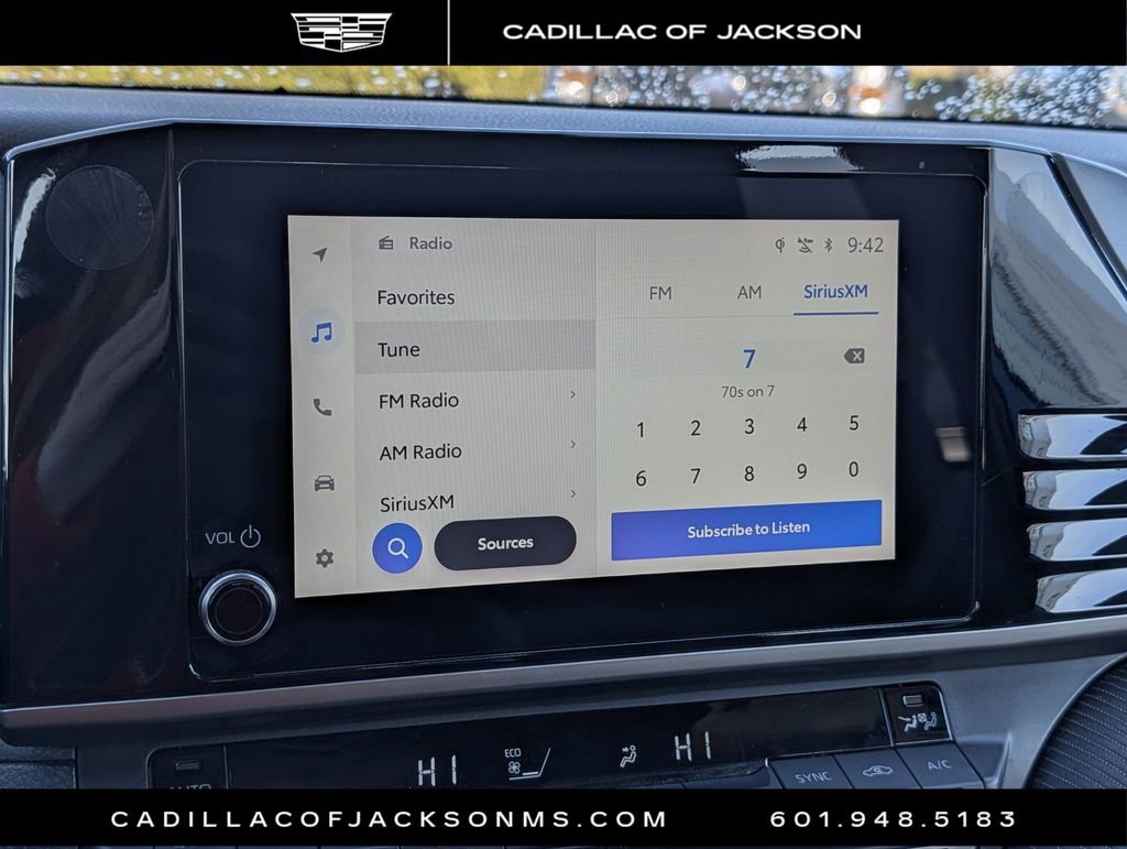 Used 2025 Toyota Camry SE image 16