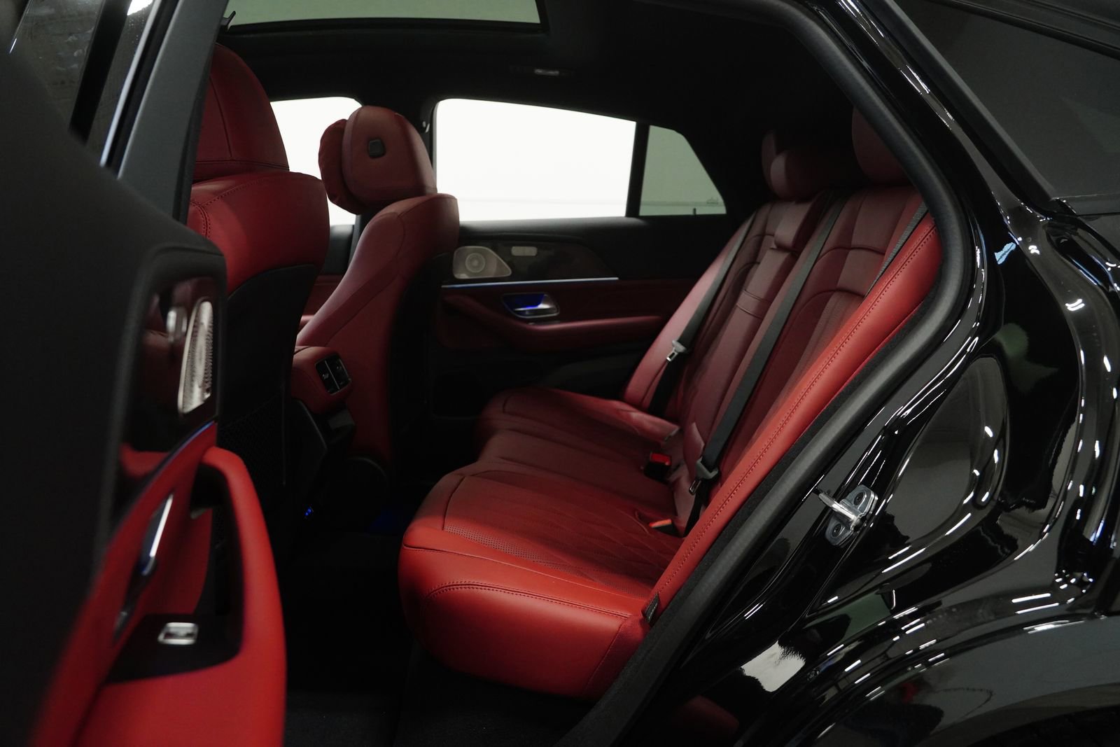 New 2026 Mercedes-Benz GLE 53 AMG 4MATIC Coupe image 17