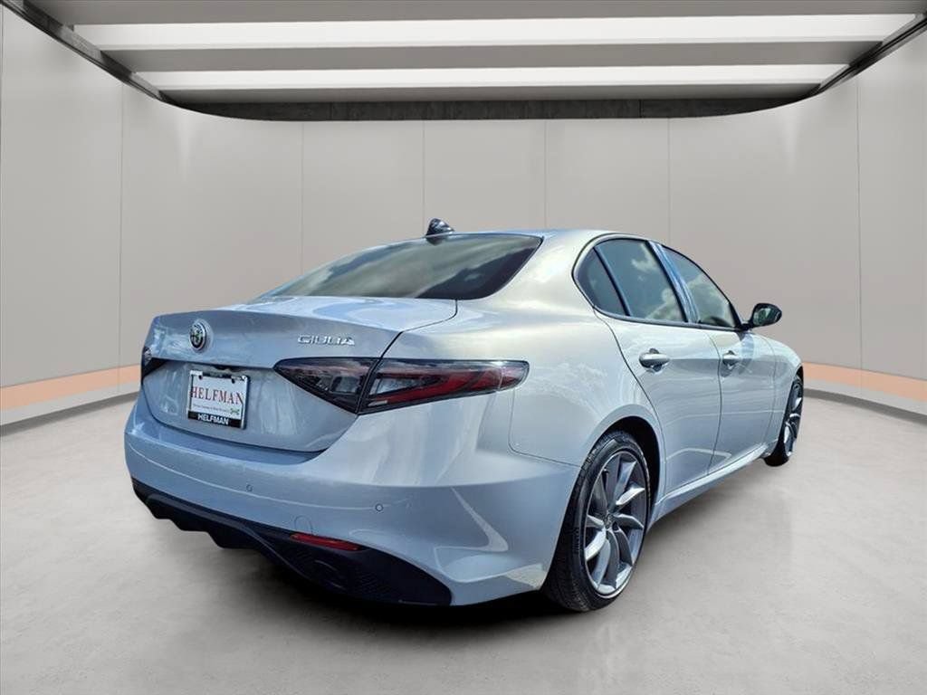 New 2025 Alfa Romeo Giulia RWD image 6