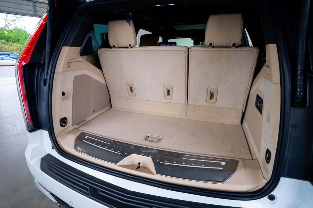 Used 2021 Cadillac Escalade Premium Luxury image 58