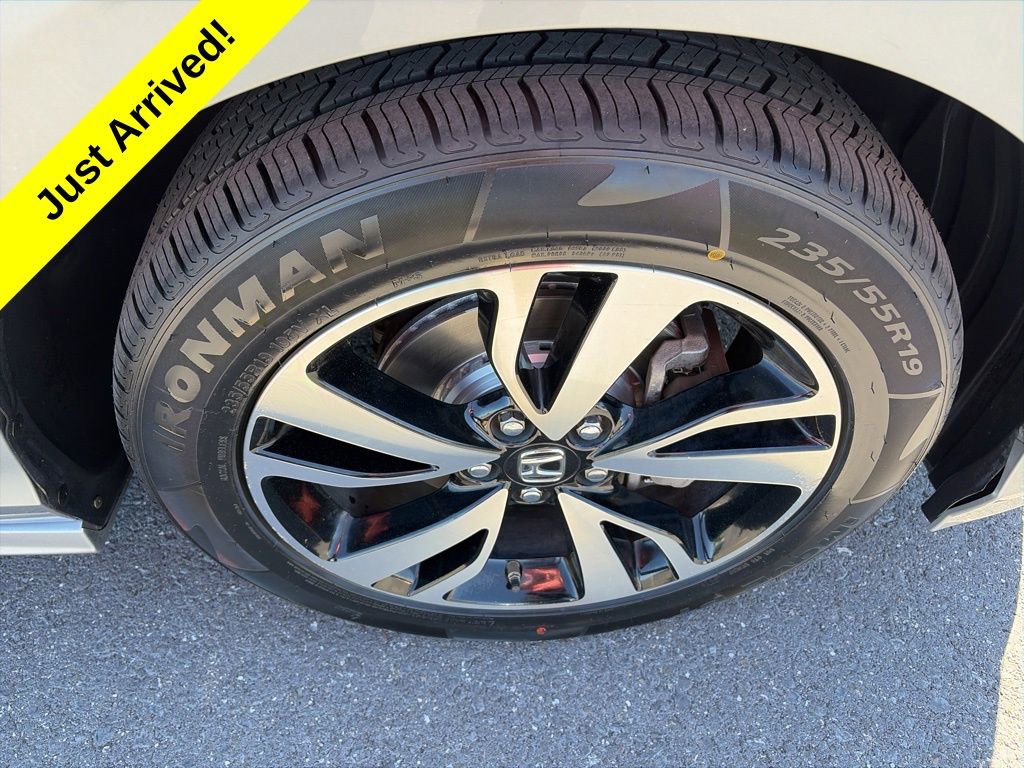 Used 2019 Honda Odyssey Elite image 12