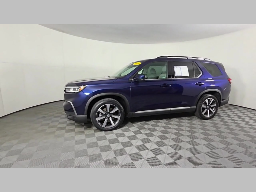 Used 2025 Honda Pilot Touring image 47