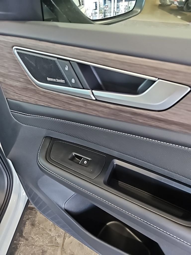 New 2026 Volkswagen Atlas SEL Premium R-Line image 12