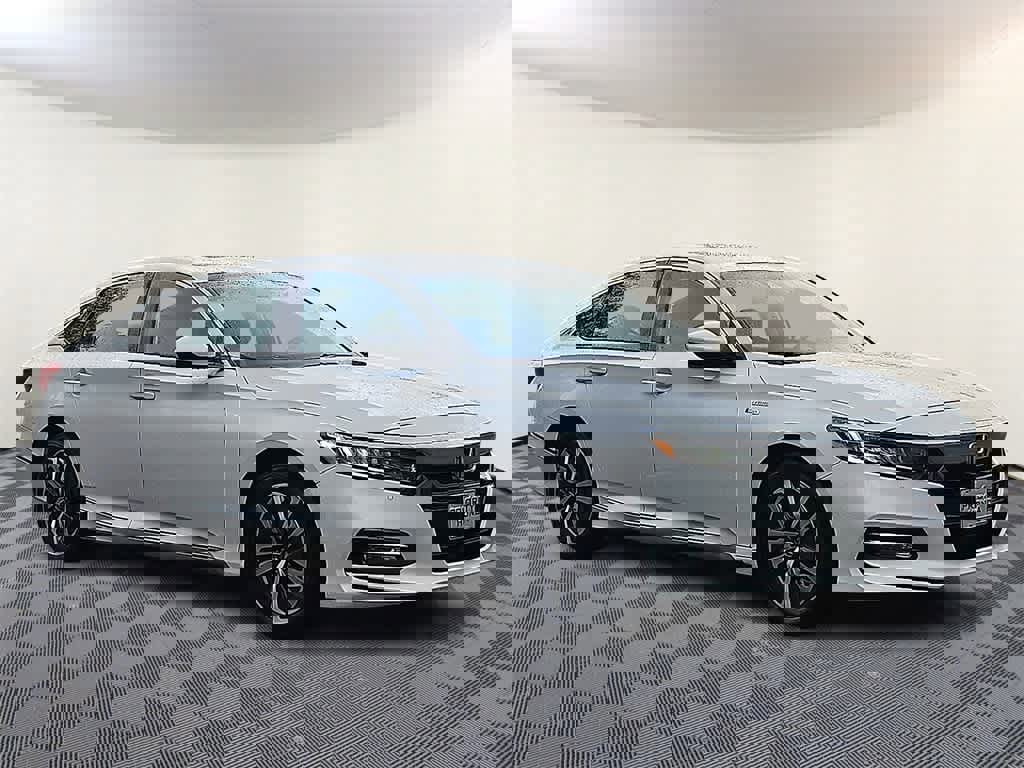 Certified 2020 Honda Accord Touring image 3