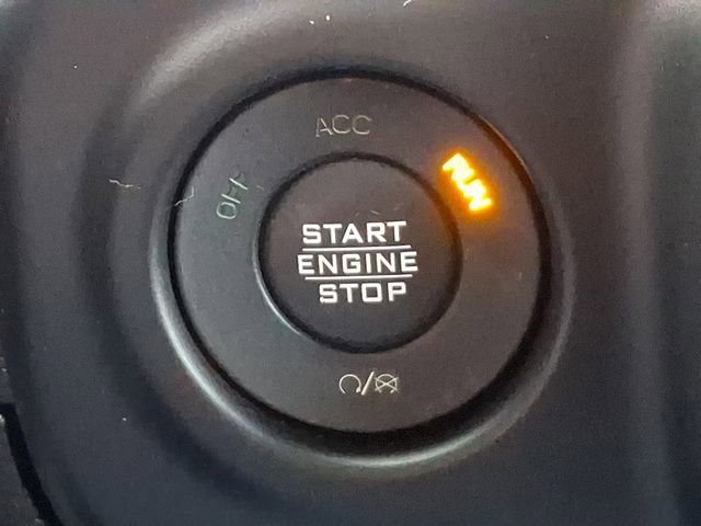 Used 2018 Jeep Wrangler Unlimited Sahara image 25