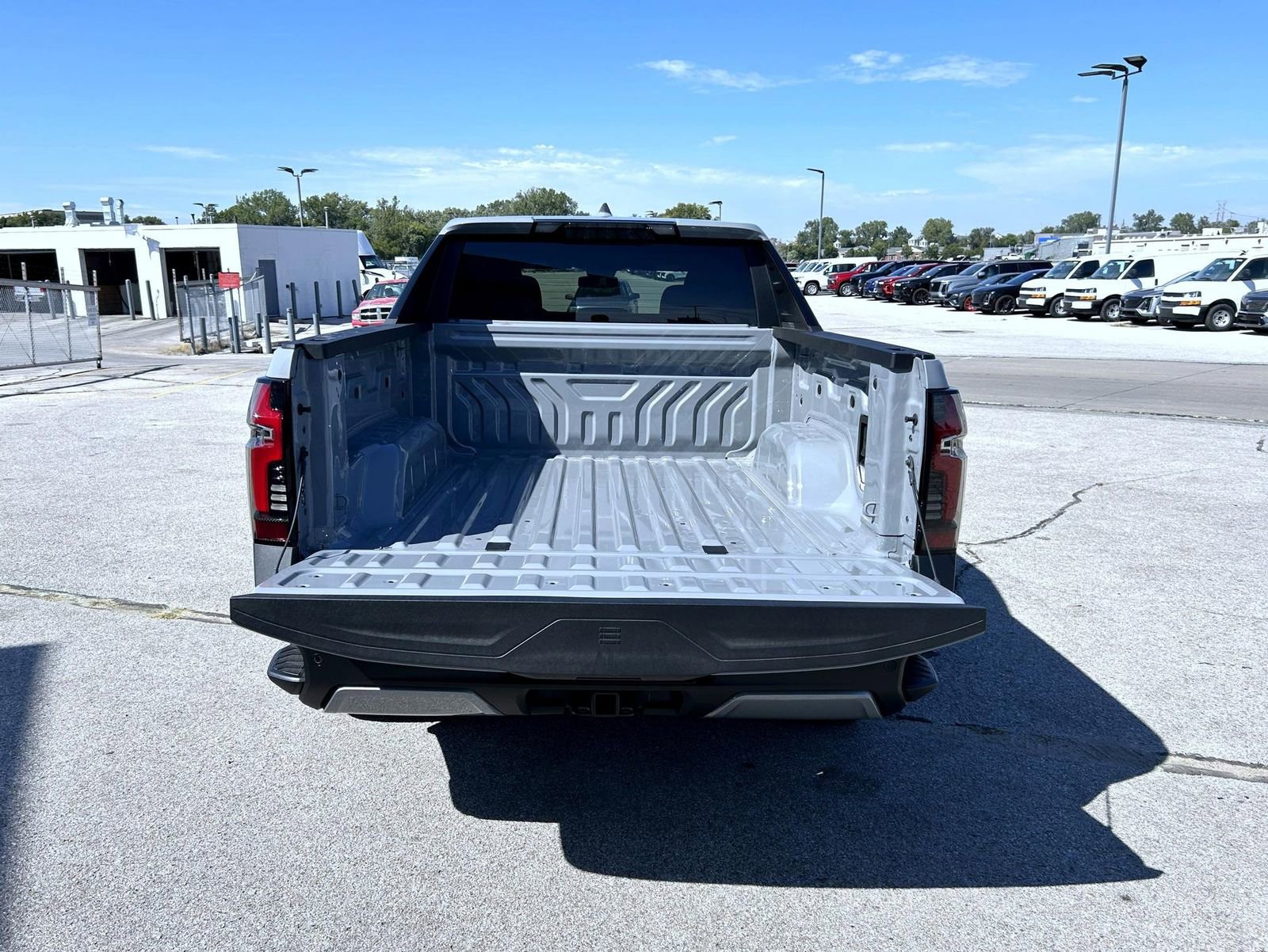 New 2026 Chevrolet Silverado EV LT AWD/4WD image 21
