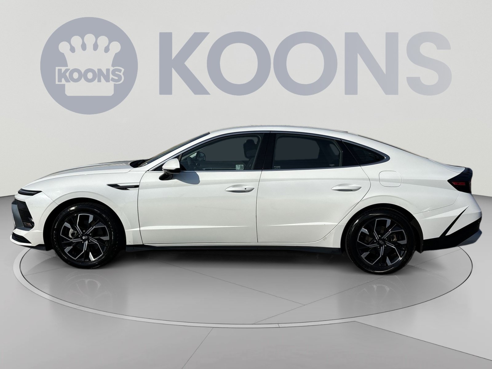 Certified 2024 Hyundai Sonata SEL FWD image 2