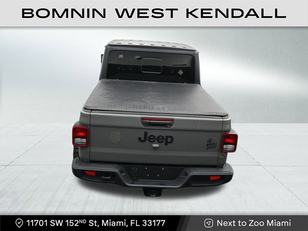Used 2022 Jeep Gladiator Willys image 16