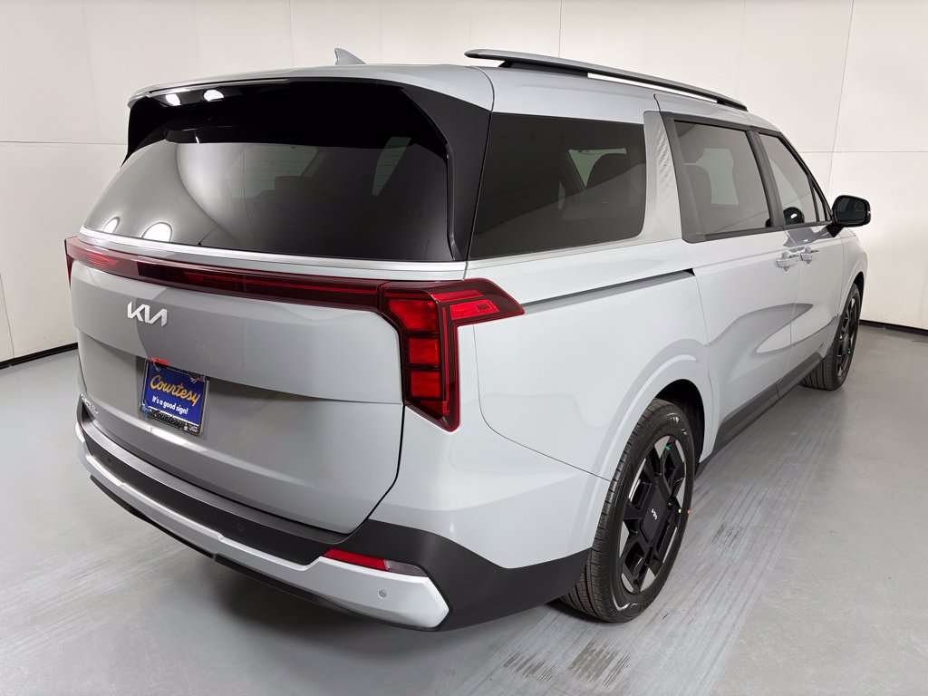 New 2026 Kia Carnival EX FWD image 8