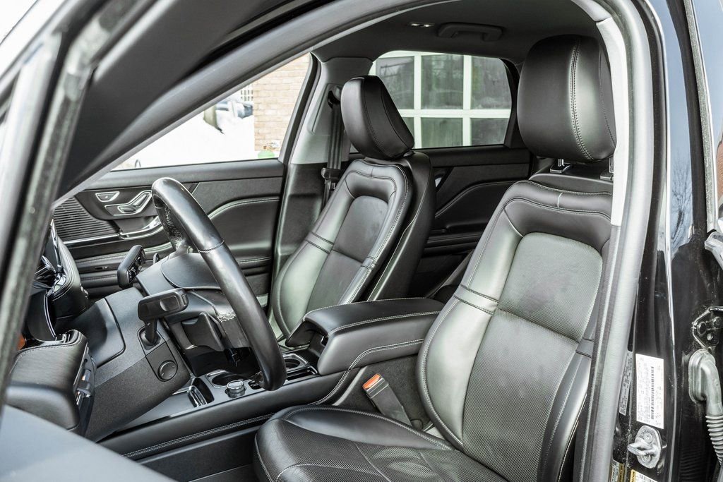 Used 2022 Lincoln Corsair Reserve image 7